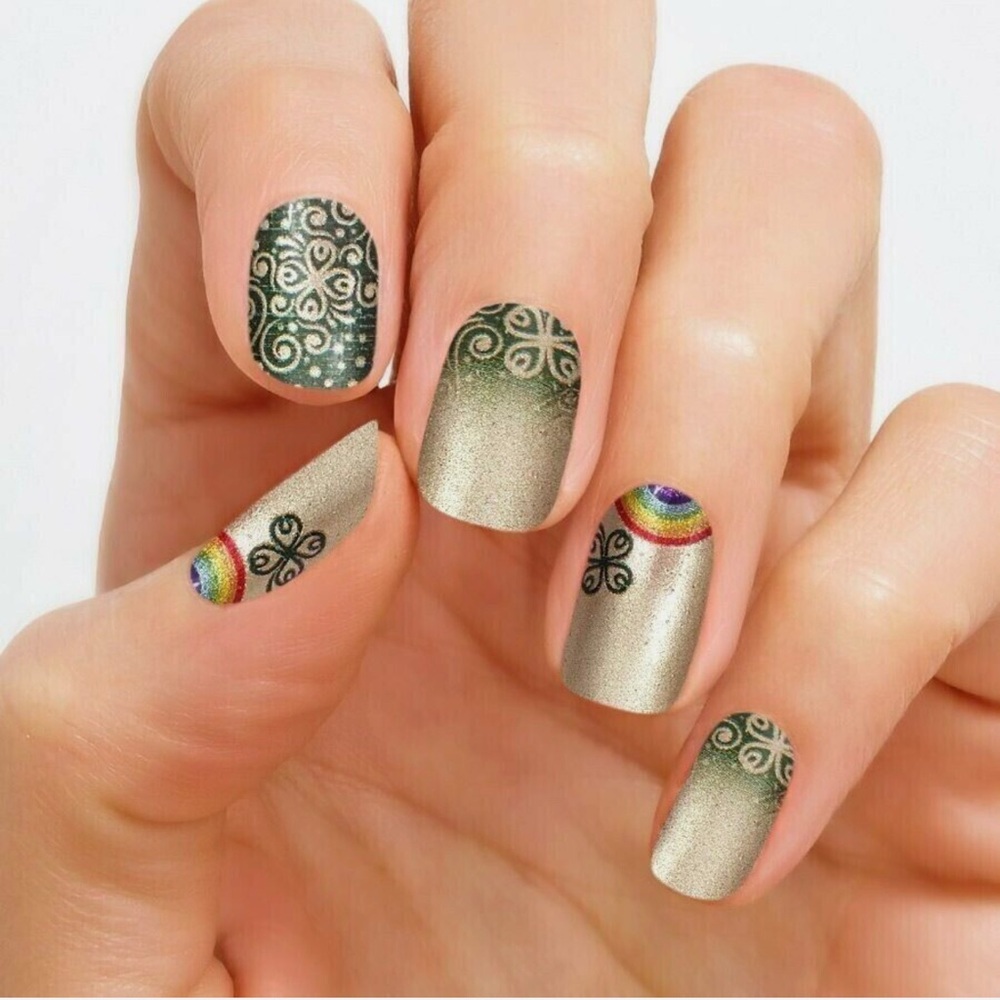 Color Street Nail Strips Clover the Rainbow